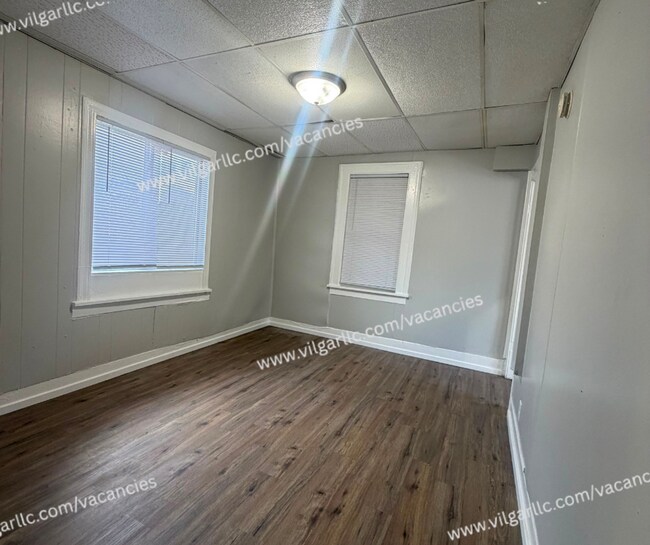 Building Photo - 4834 Euclid Ave
