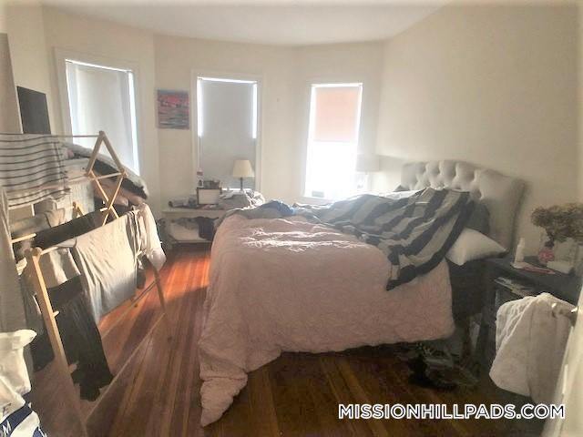 Building Photo - 107 Fisher Ave