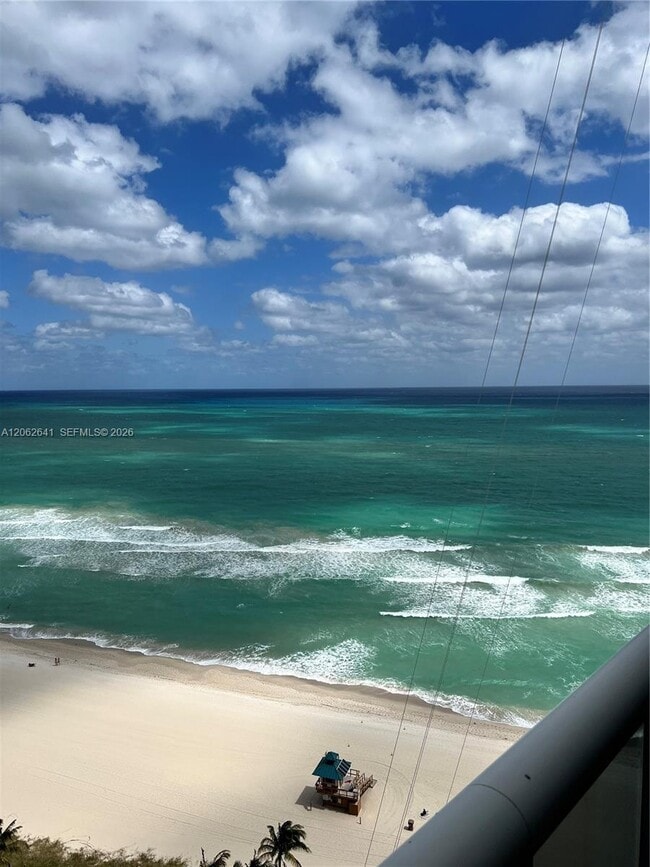 Building Photo - 18201 Collins Ave