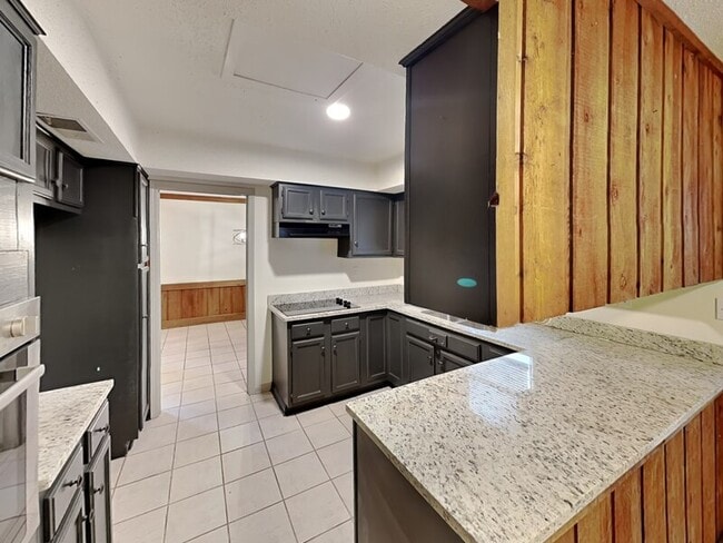 Building Photo - 5415 Stardust Dr