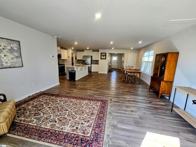 Building Photo - 246 Anna Gray Cir