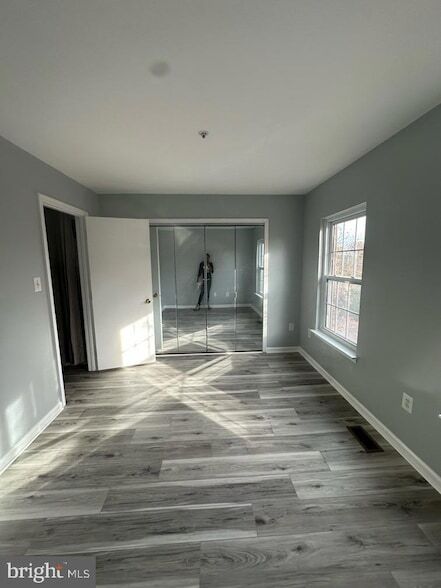 Building Photo - 7927 Foxcrest Ct