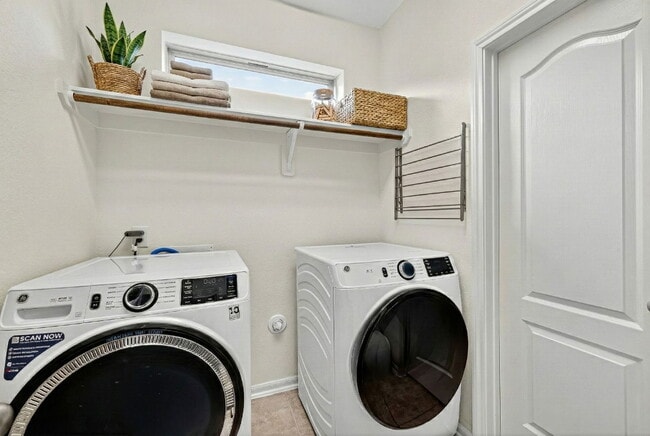 Building Photo - 12751 Sweet Root Ln