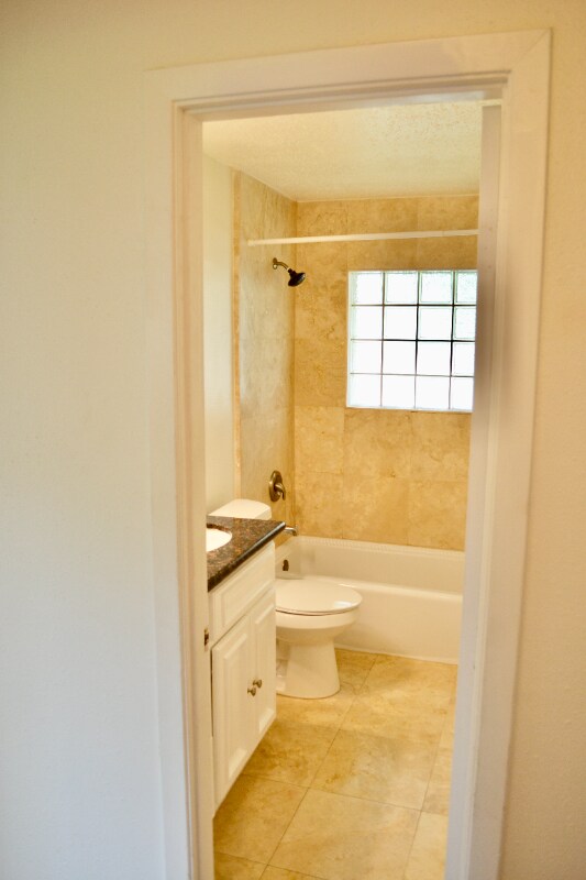 Building Photo - 6326 Feldspar St
