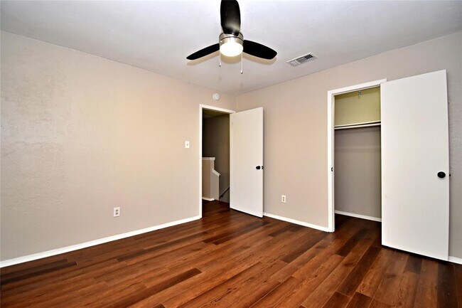 Building Photo - 4411 Whispering Valley Dr