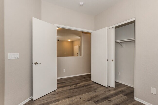 Building Photo - 13006 W Aster Dr