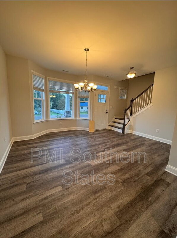 Building Photo - 41 Snowmill Rd