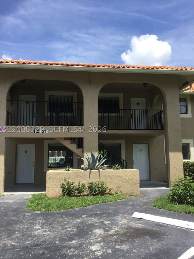 Building Photo - 4181 NW 114th Ave