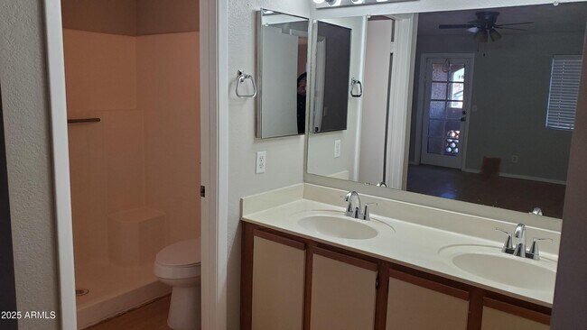 Building Photo - 8625 E Belleview Pl