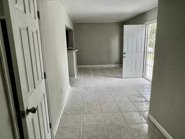 Building Photo - 47 NW 151st St