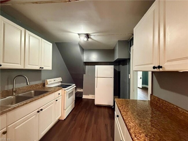 Building Photo - 3 Cotton Pl