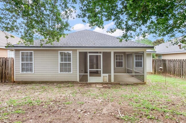 Building Photo - 2521 Heathrow Dr