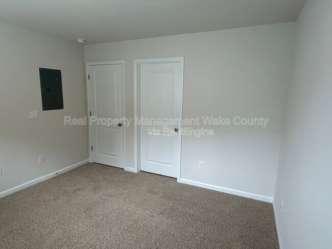 Building Photo - 8539 Beckett Chase Wy