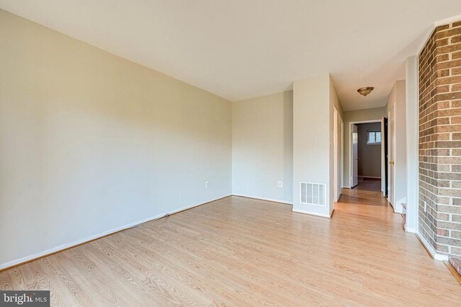 Building Photo - 1727 Cy Ct
