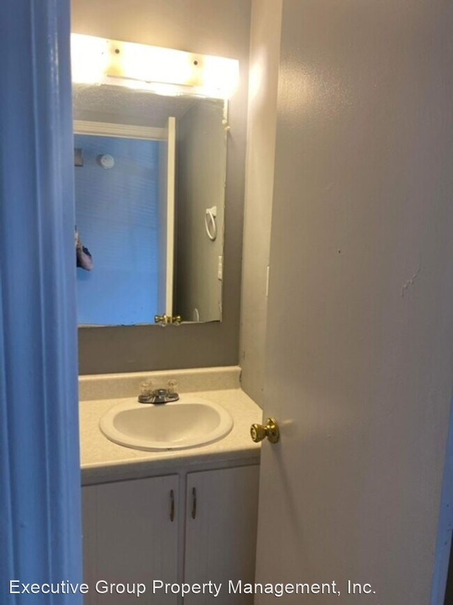 3 br, 1.5 bath House 1422 KINGSWOOD WAY 1422 Kingswood Way Radcliff