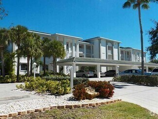Building Photo - 130 Breakers Ct