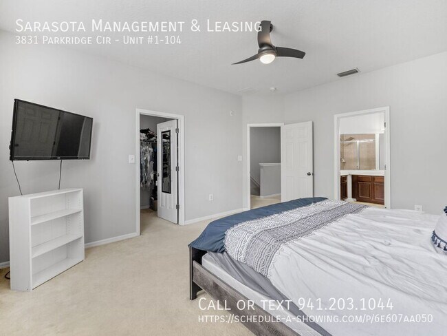 Building Photo - 3831 Parkridge Cir