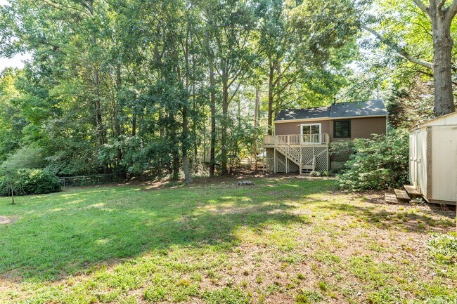 Building Photo - 2108 Mariner Cir