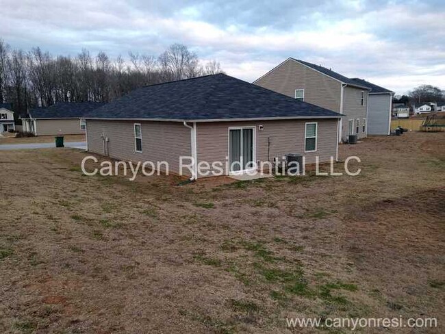 Building Photo - BRAND NEW single family house!3bedrooms, 3...