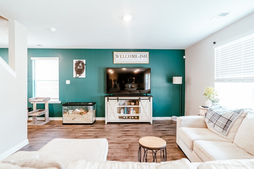 Building Photo - 144 Fellowship Dr