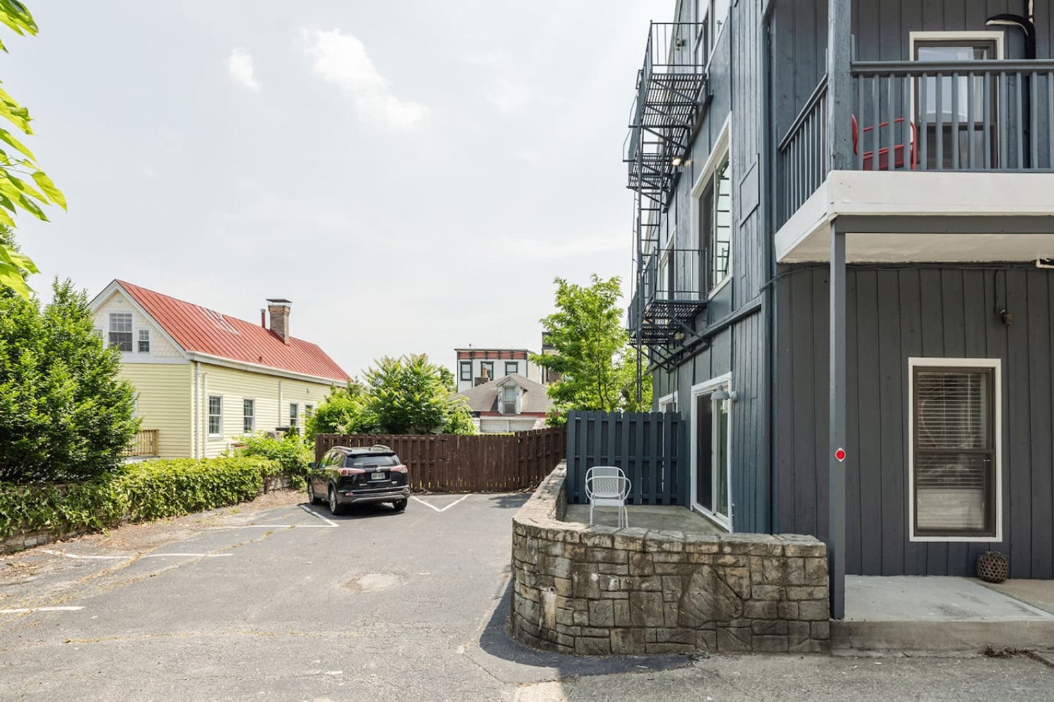 Building Photo - 964 Pavilion St