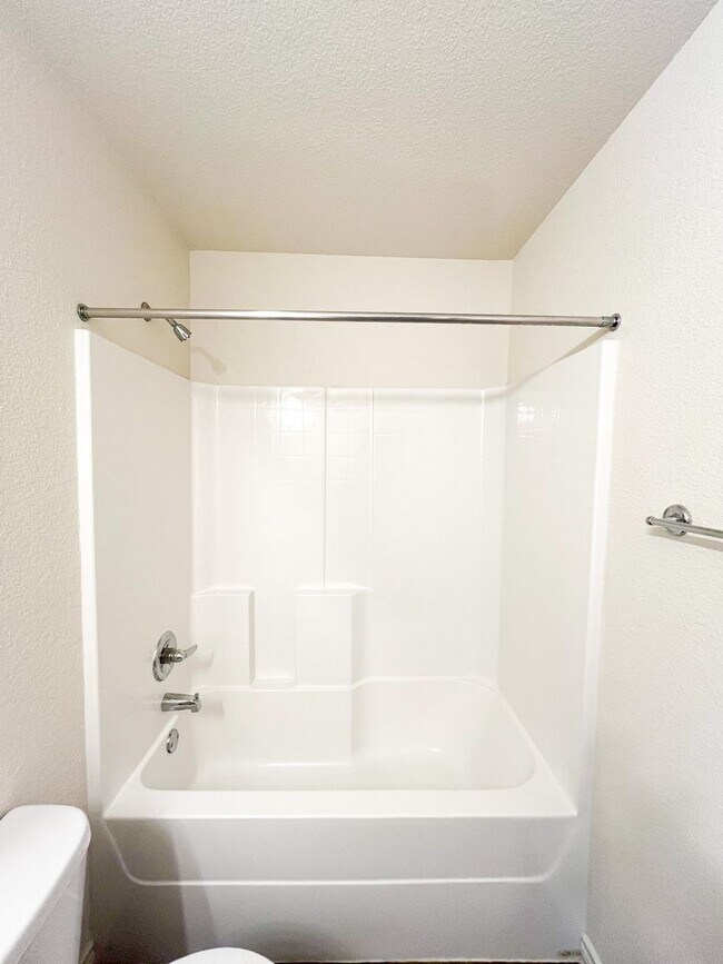 Building Photo - 1519 Justin Lp