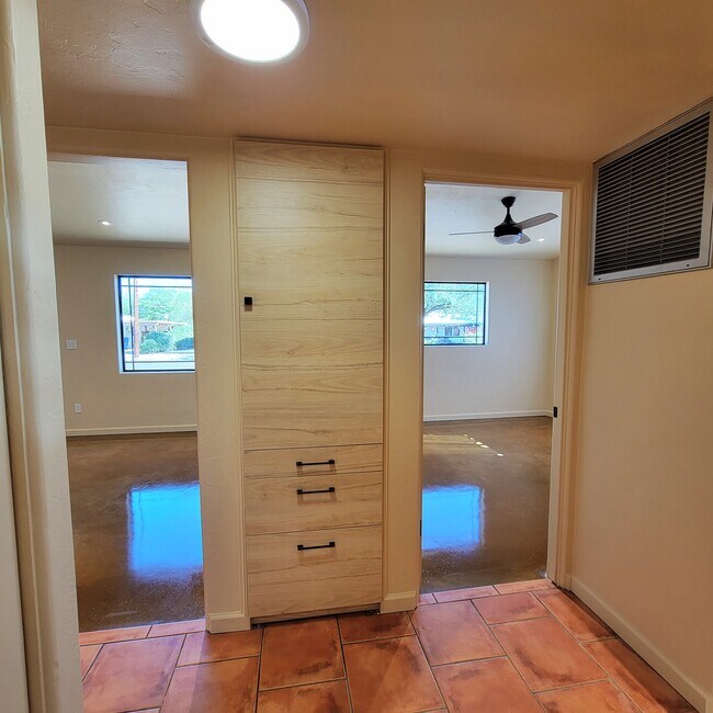 Hall - 5650 E Mabel St