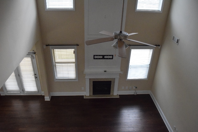 Building Photo - 480 Meadow Hill Dr