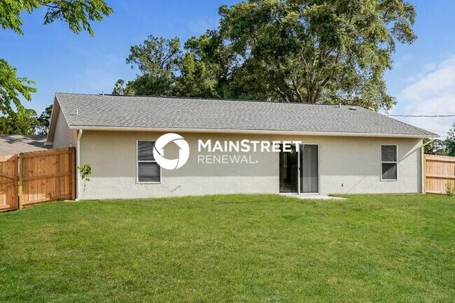 Building Photo - 3 Bedroom Pet-Friendly Home in PALM BAY, FL with Main Street Renewal