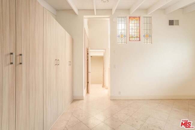 Building Photo - 36 Navy St