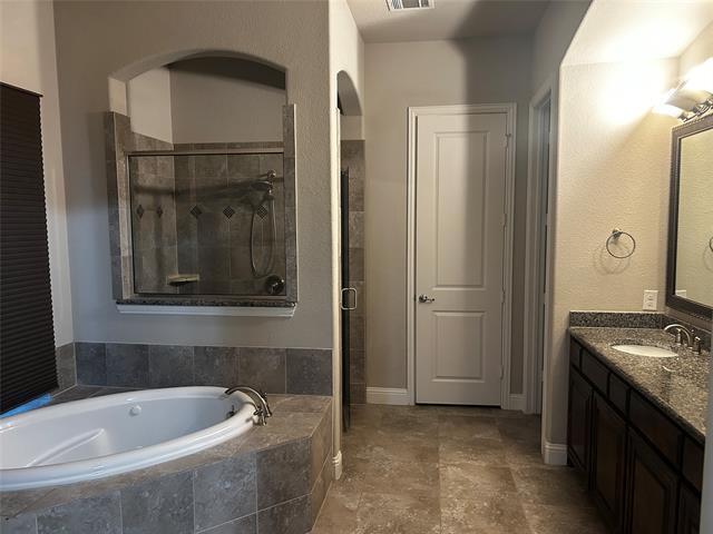 Building Photo - 4461 Sapphire Dr