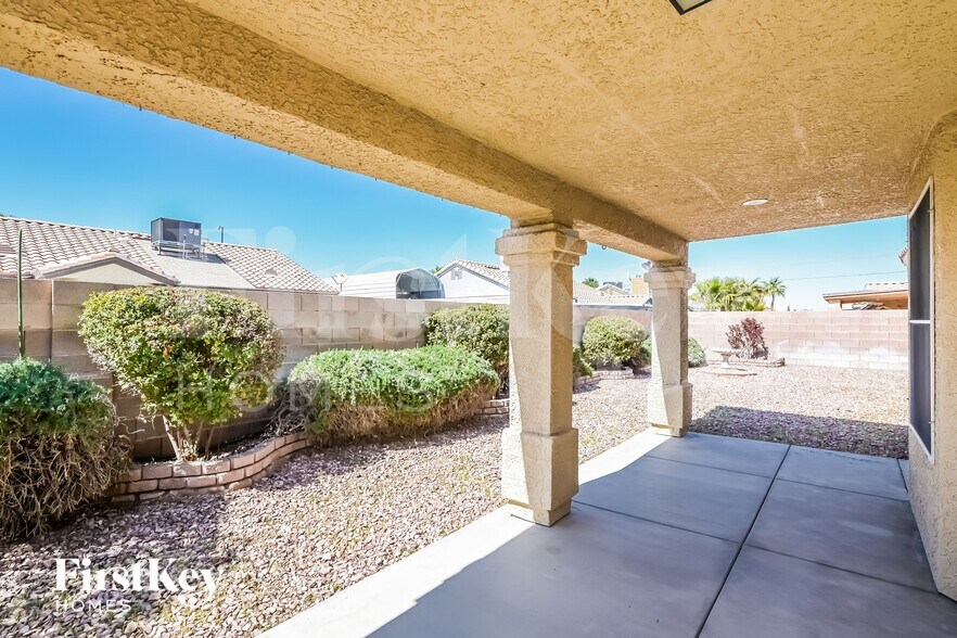 Building Photo - 811 Mesa Pine Ct