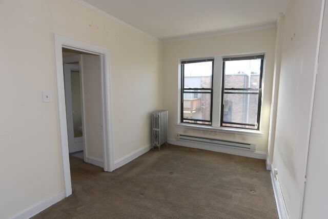 Building Photo - 4644 N Paulina St