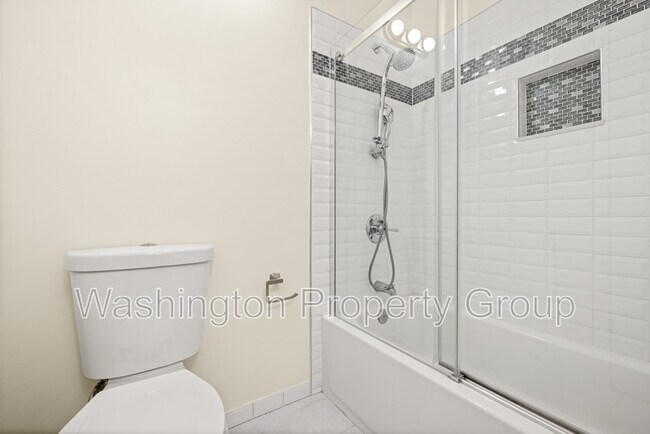 Building Photo - 4267 Fox Lake Dr