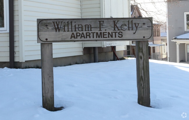 Building Photo - William Kelly Apartments