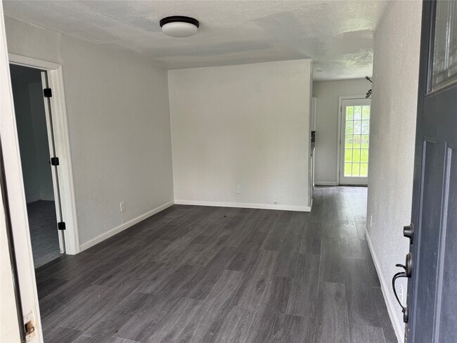 Building Photo - 4215 Botany Ln