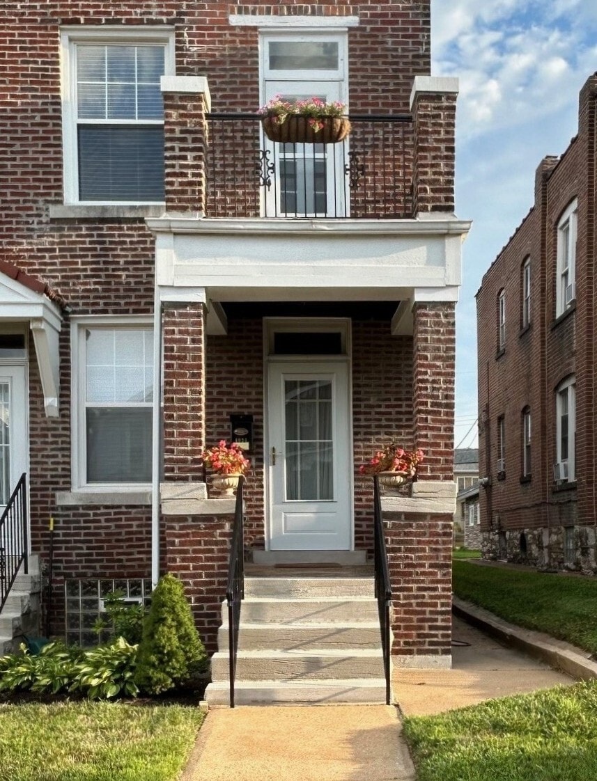 Building Photo - 4924 Itaska St
