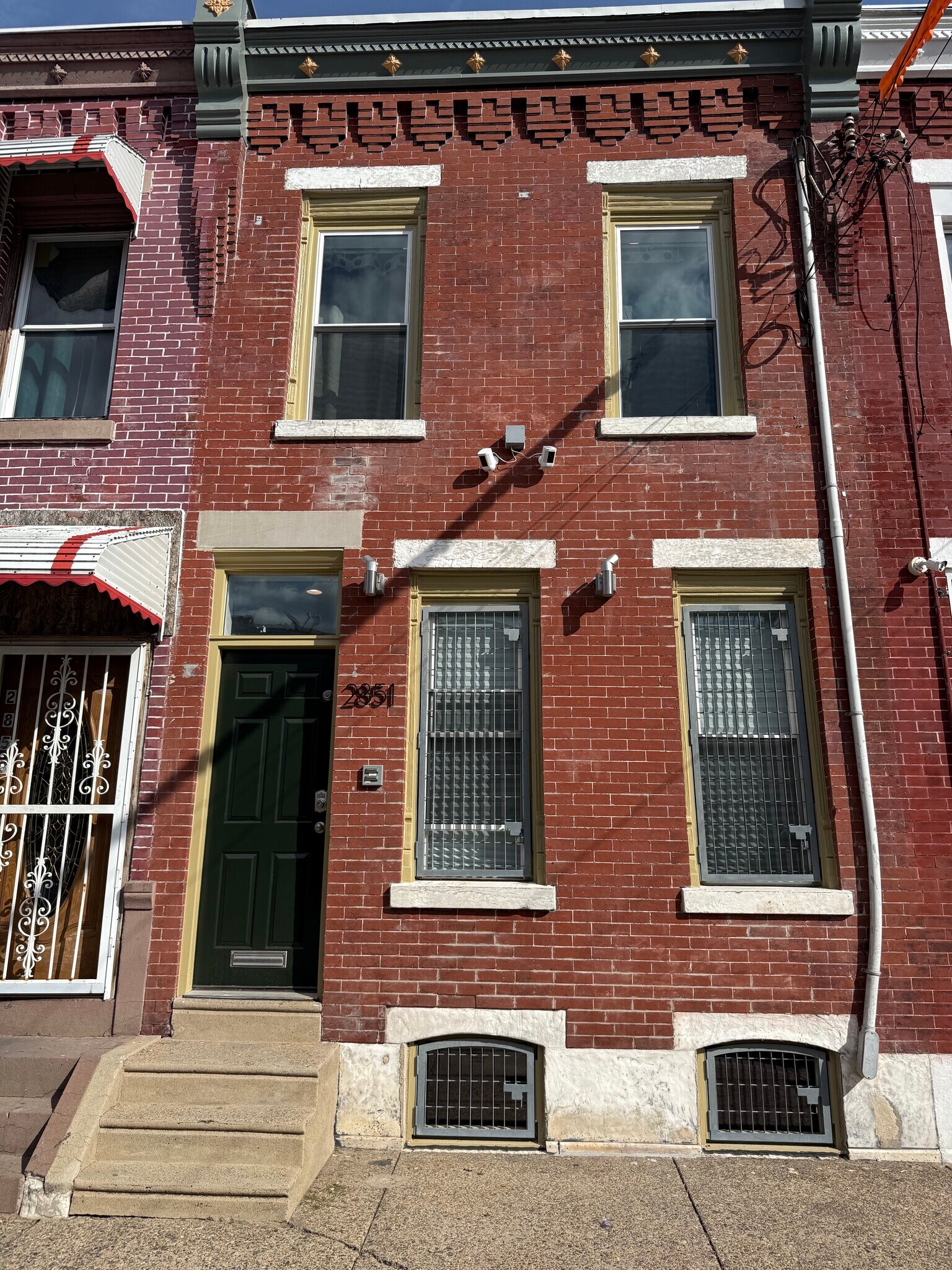 Building Photo - 2851 Boudinot St