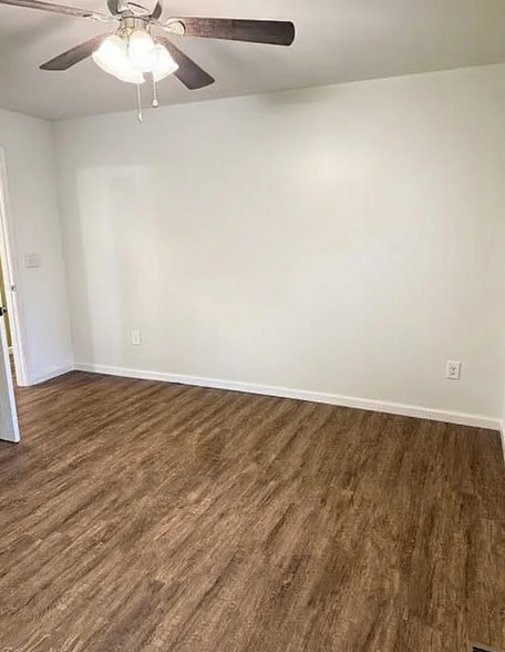 Building Photo - 660 Jena Beth Dr