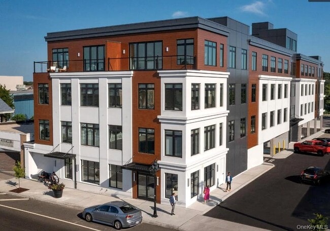 Primary Photo - 331 E Main St