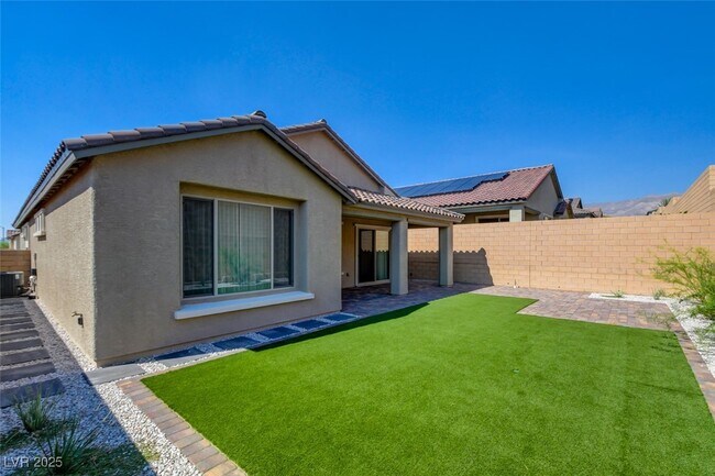 Building Photo - 10936 Baressa Meadow Ave