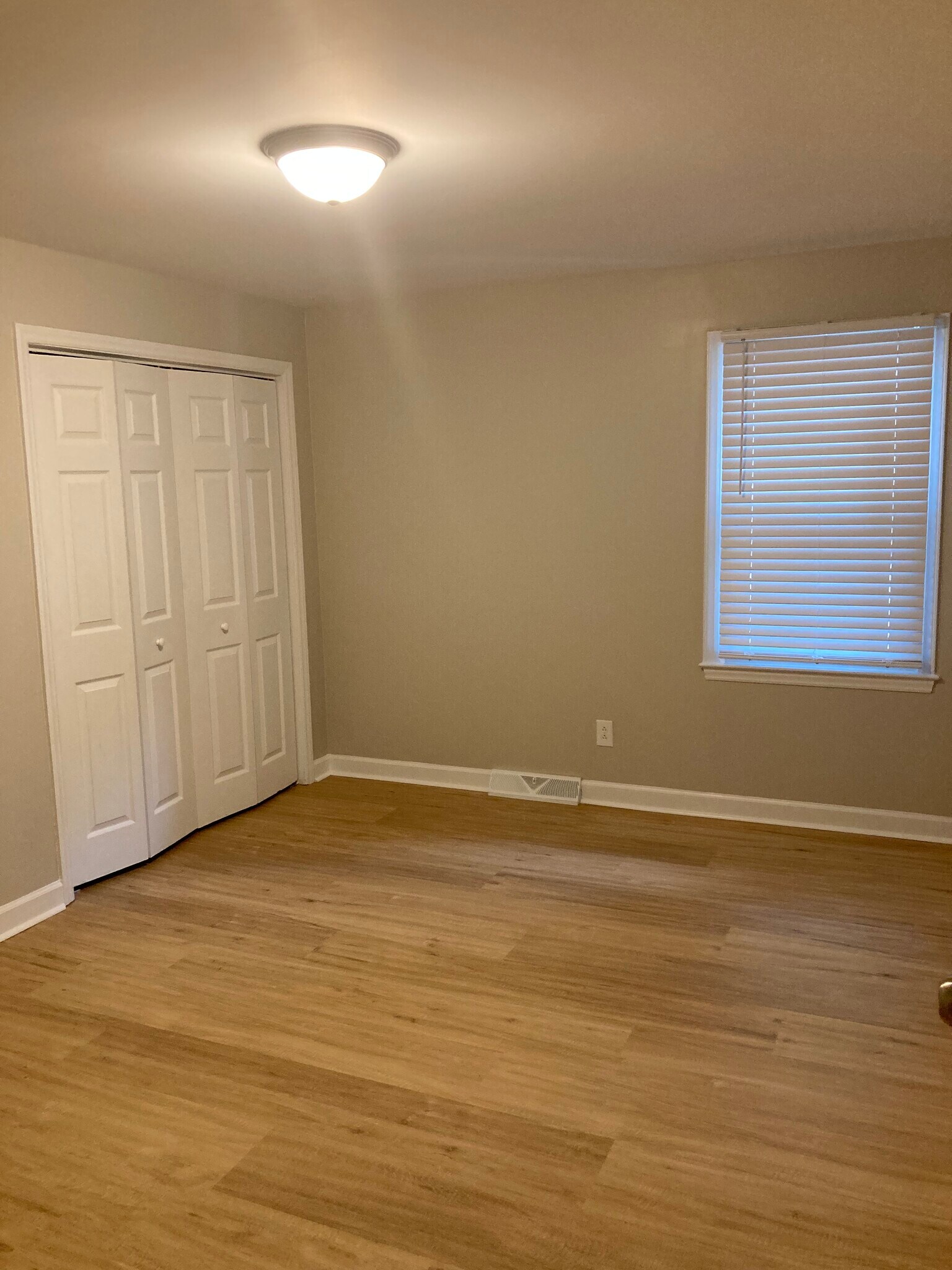 1st bedroom - 1200 S Highland Ave