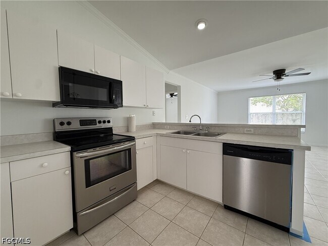 Building Photo - 15603 Spring Line Ln