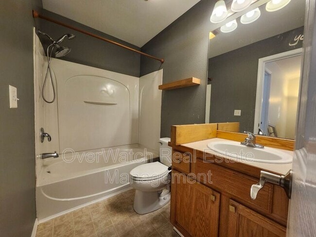 Building Photo - 2645 Meadow Lark Way