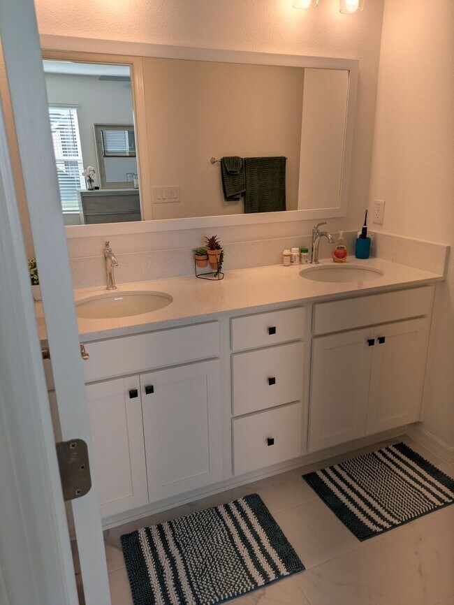 Building Photo - 6684 Edenfield Run