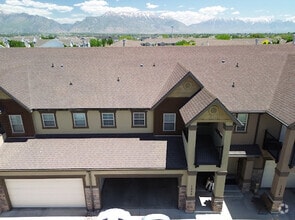 Building Photo - 1532 Venetian Way