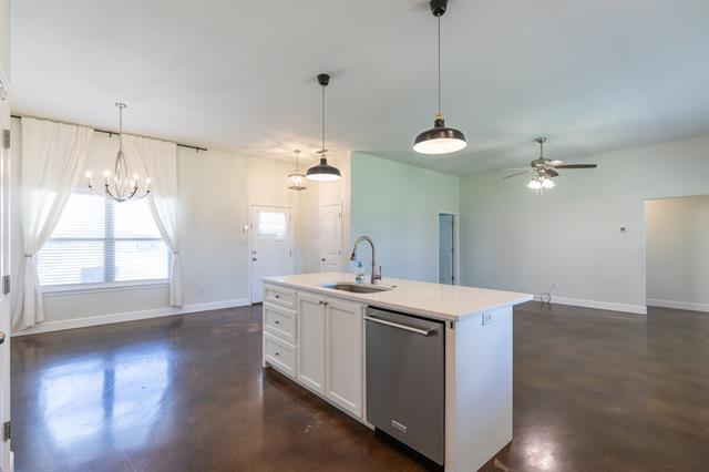 Building Photo - 246 Foxtrot Ln