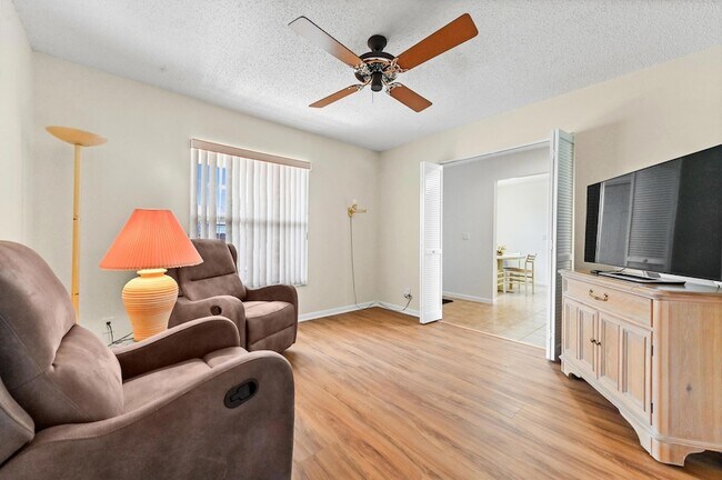 Building Photo - 8515 Lakepoint Ct