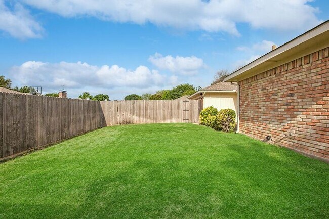 Building Photo - 2116 Winterstone Dr