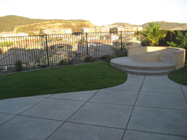Building Photo - 1764 Star Crest Pl